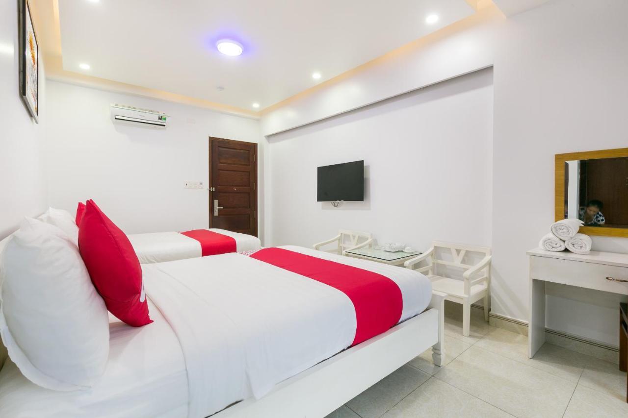 Oyo 652 Monaco Hotel مدينة هوشي منه المظهر الخارجي الصورة